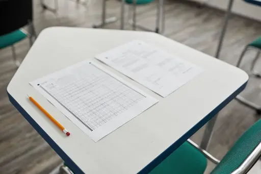 diferencias-entre-el-examen-suayed-y-escolarizado